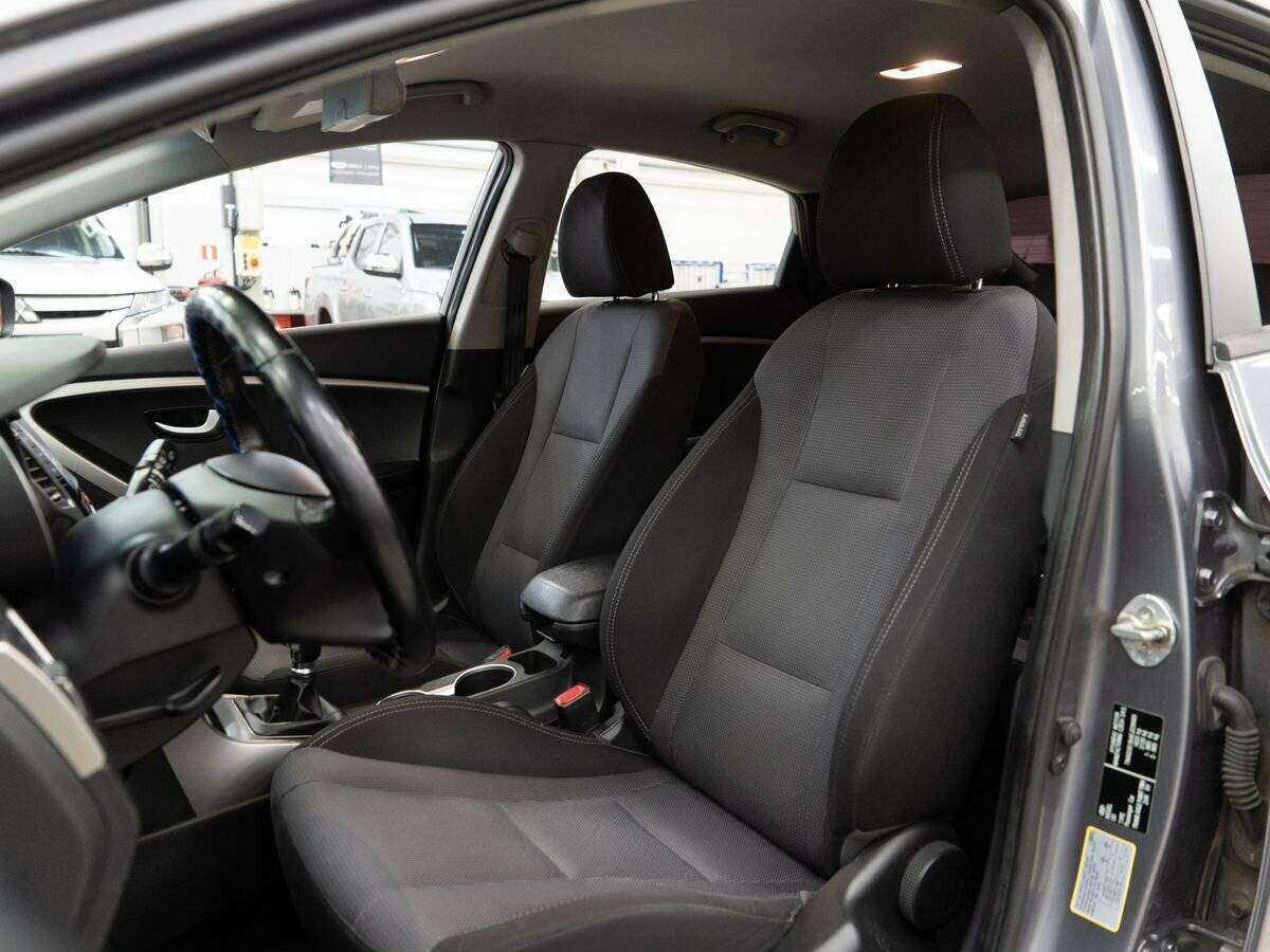 Купить Hyundai i30 с пробегом. Фото: #5