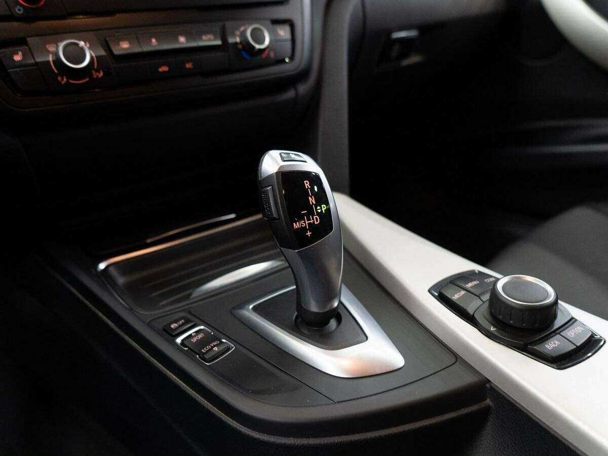 Купить BMW 3 серии с пробегом. Фото: #12