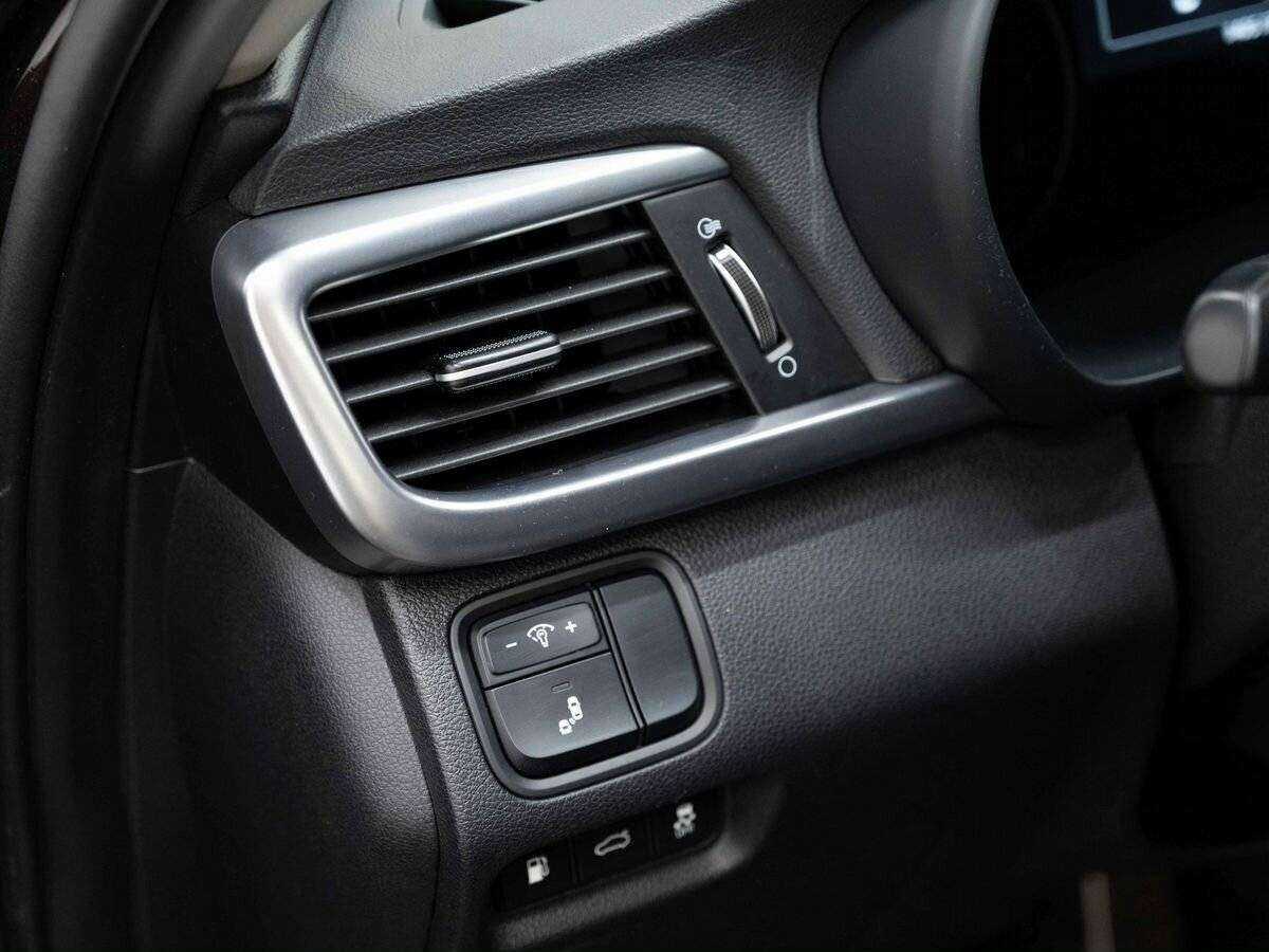 Купить Kia Optima с пробегом. Фото: #16