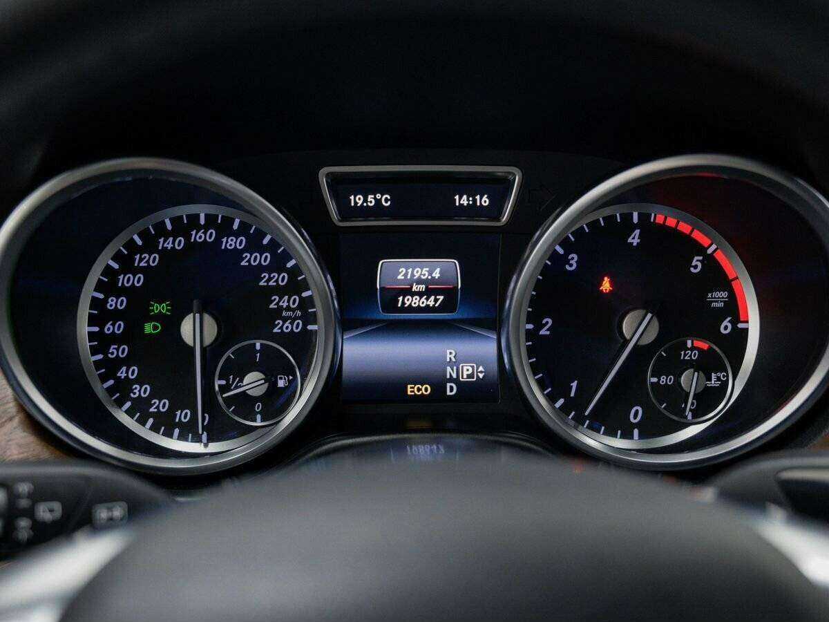 Купить Mercedes-Benz M-Класс с пробегом. Фото: #22