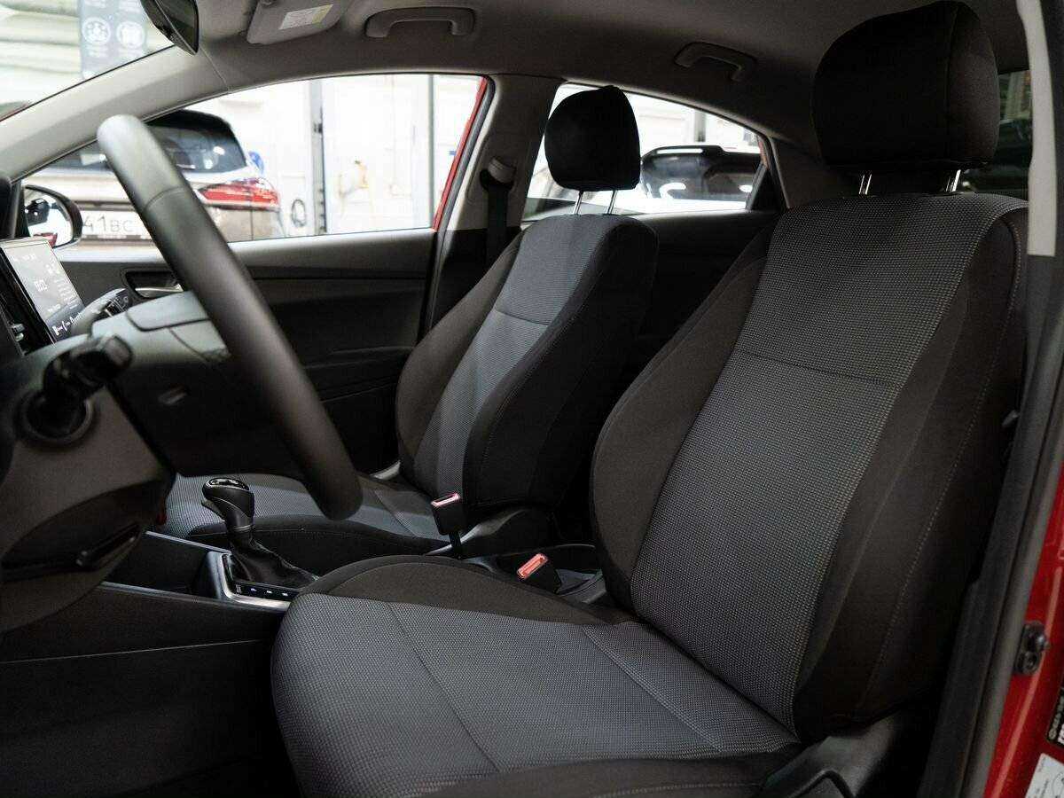 Купить Hyundai Solaris с пробегом. Фото: #5