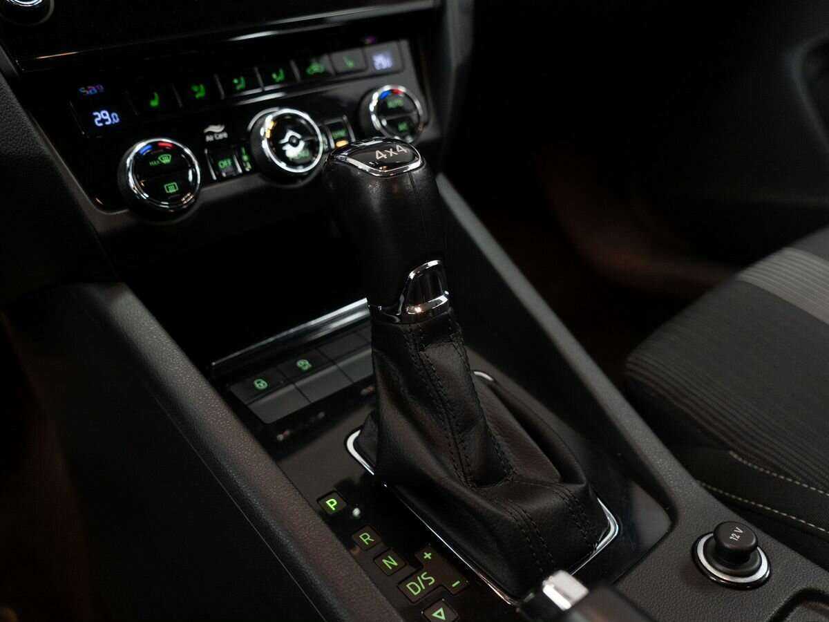 Купить Skoda Octavia с пробегом. Фото: #11