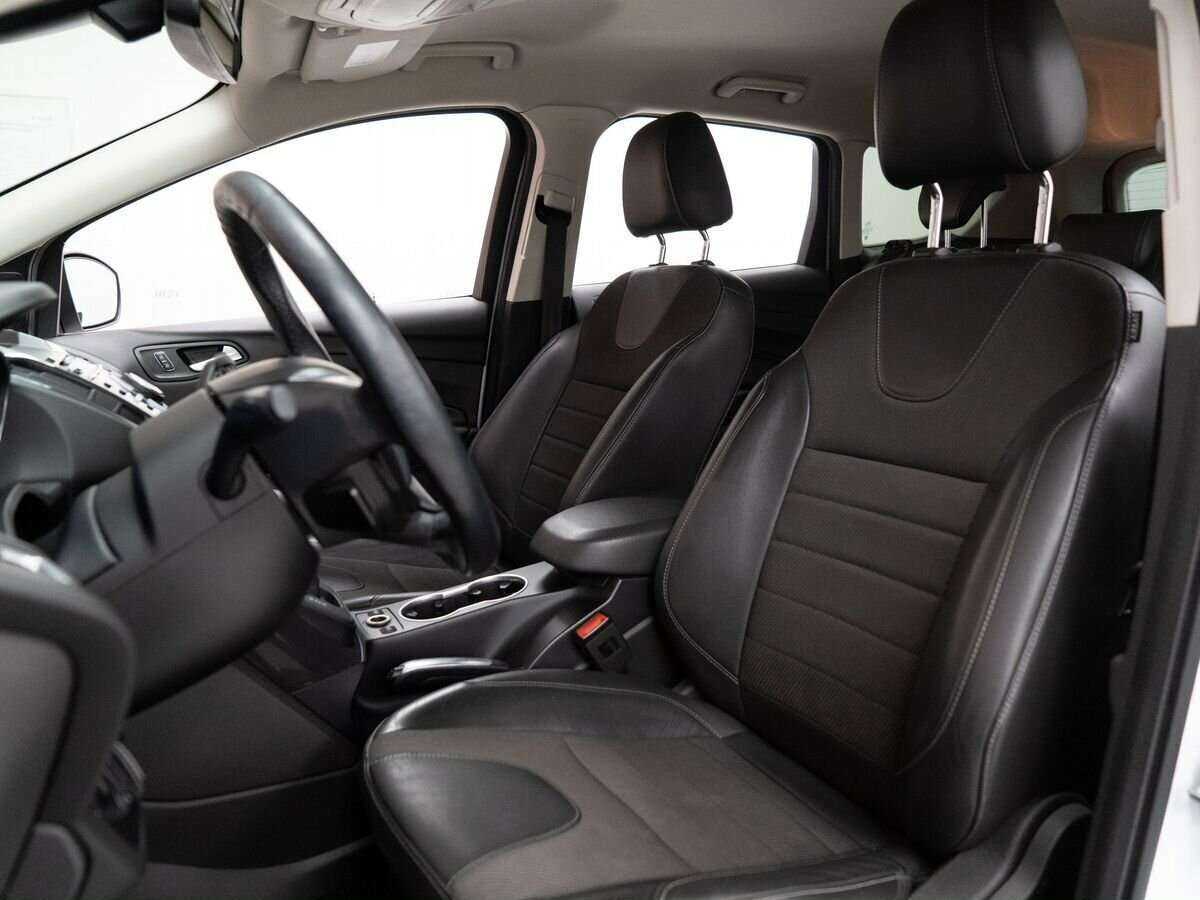 Купить Ford Kuga с пробегом. Фото: #5