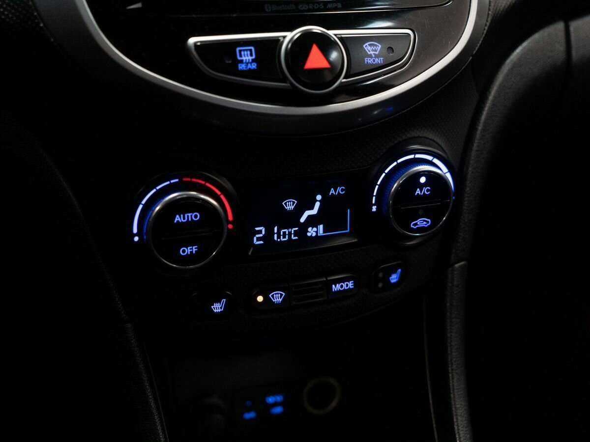 Купить Hyundai Solaris с пробегом. Фото: #12