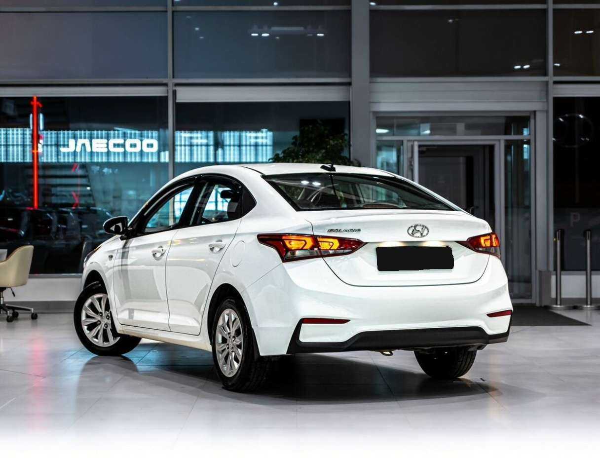 Купить Hyundai Solaris с пробегом. Фото: #3