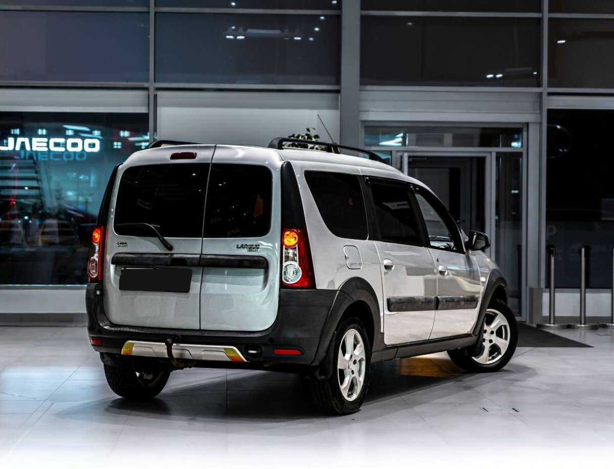 Купить Lada (ВАЗ) Largus с пробегом. Фото: #2