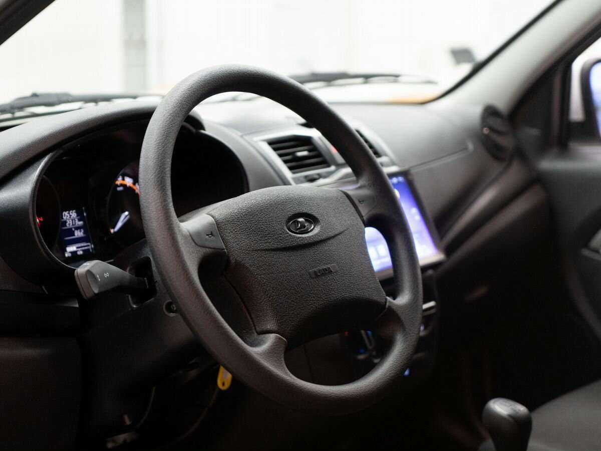 Купить Lada (ВАЗ) Granta с пробегом. Фото: #4