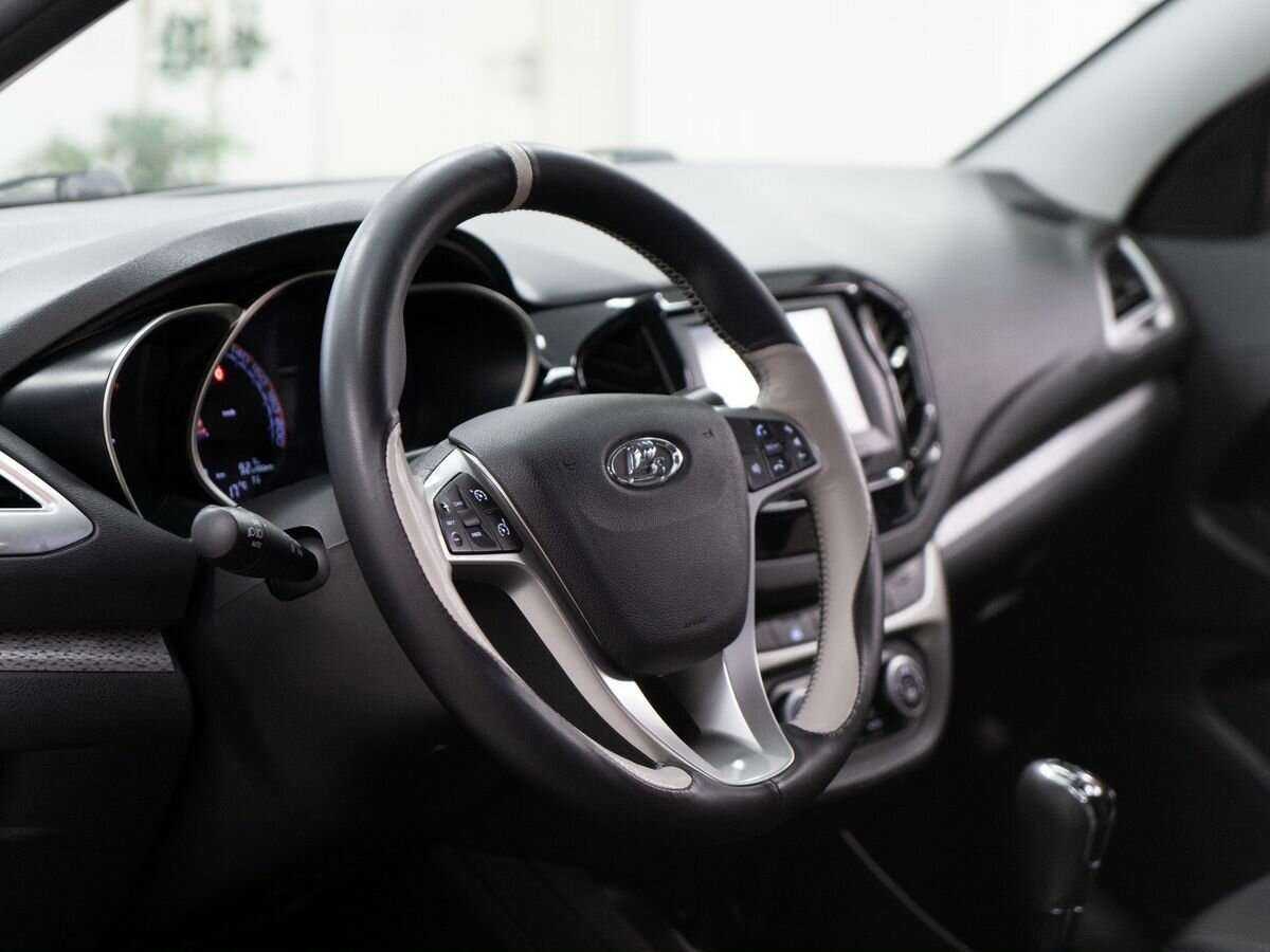 Купить Lada (ВАЗ) Vesta с пробегом. Фото: #4