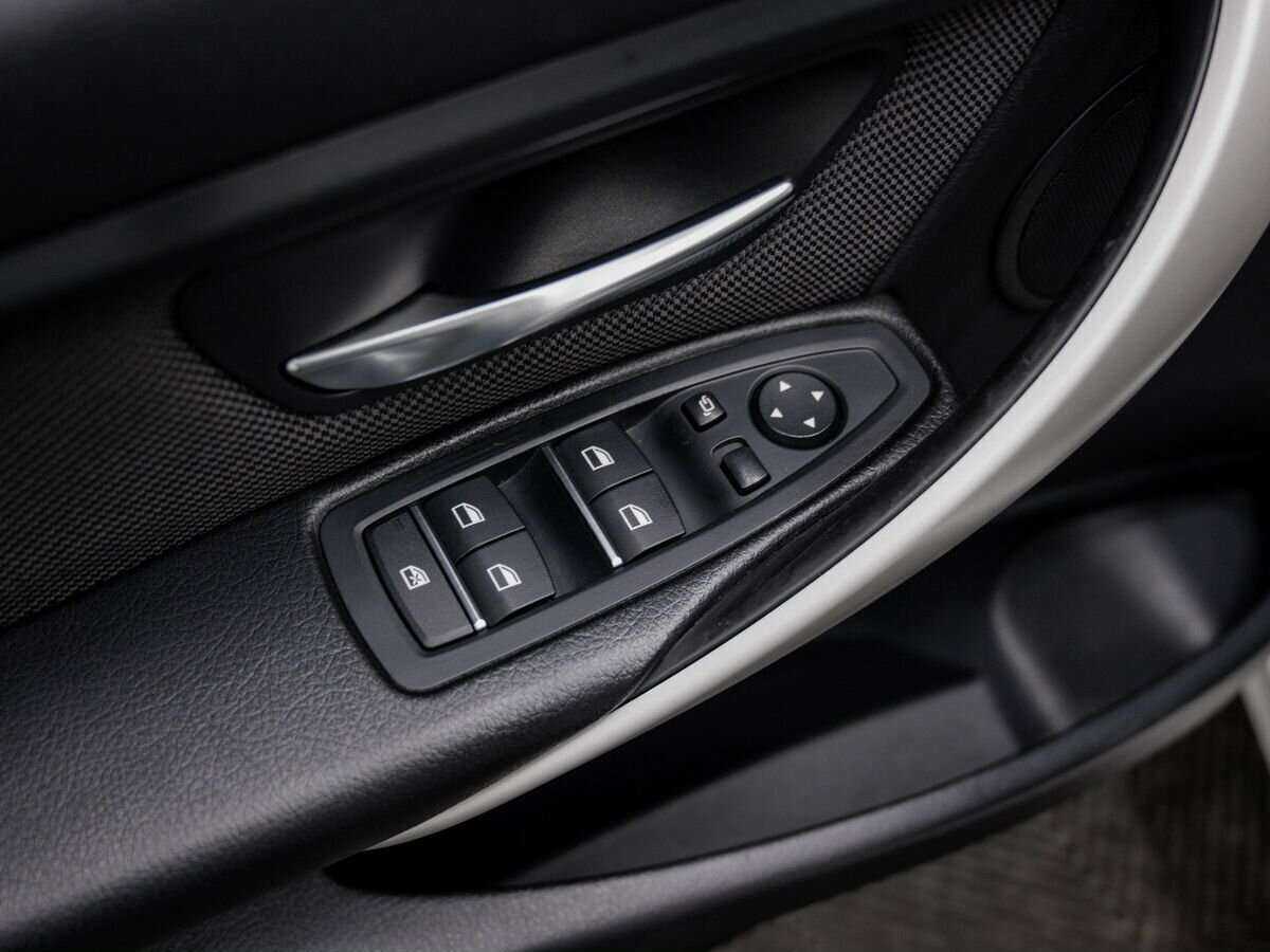 Купить BMW 3 серии с пробегом. Фото: #14