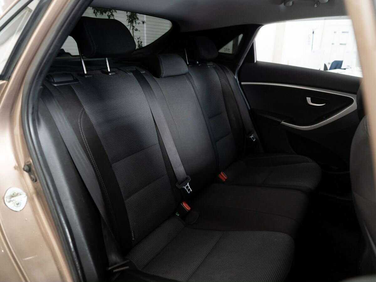 Купить Hyundai i30 с пробегом. Фото: #7