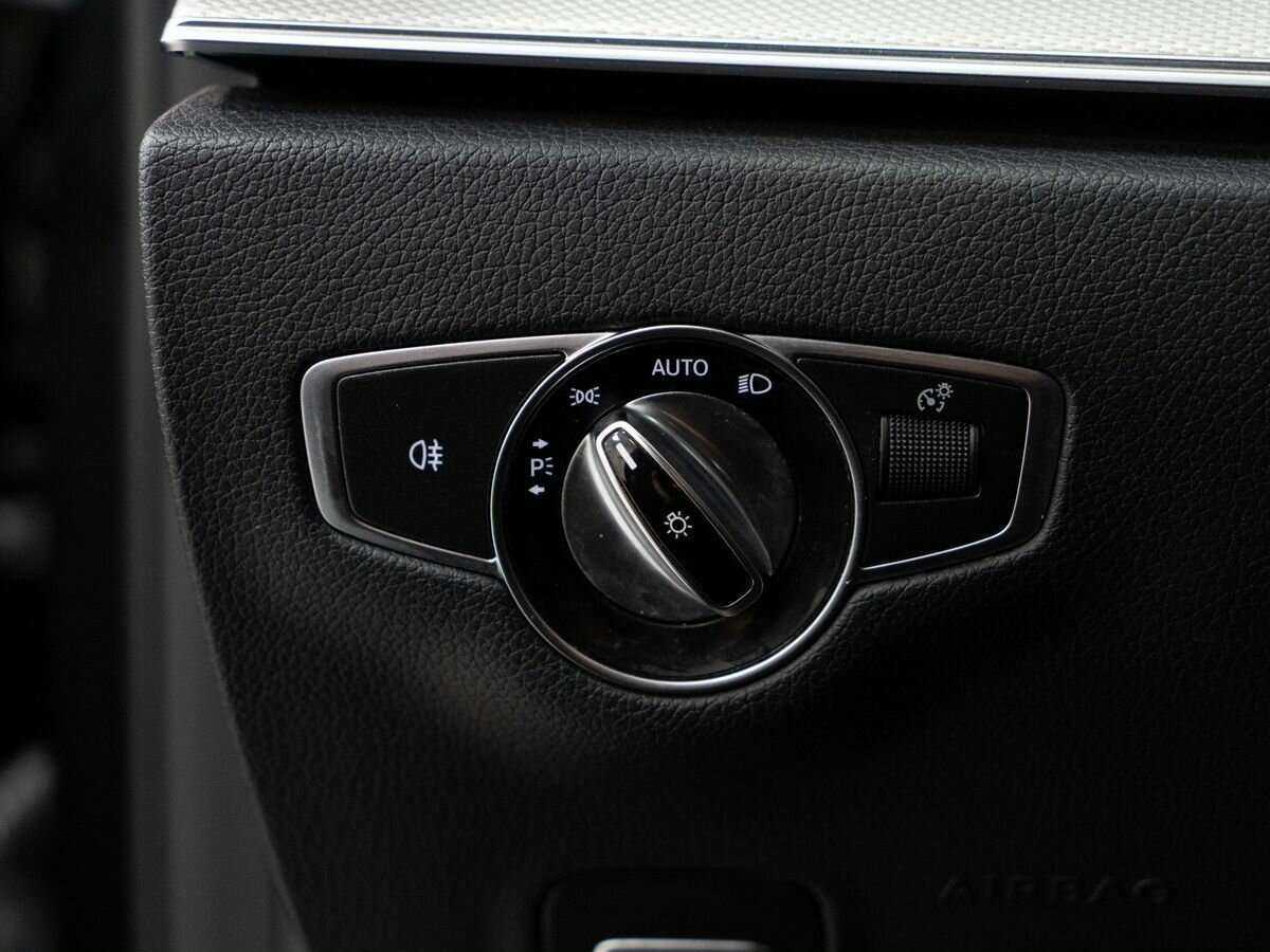 Купить Mercedes-Benz E-Класс с пробегом. Фото: #18