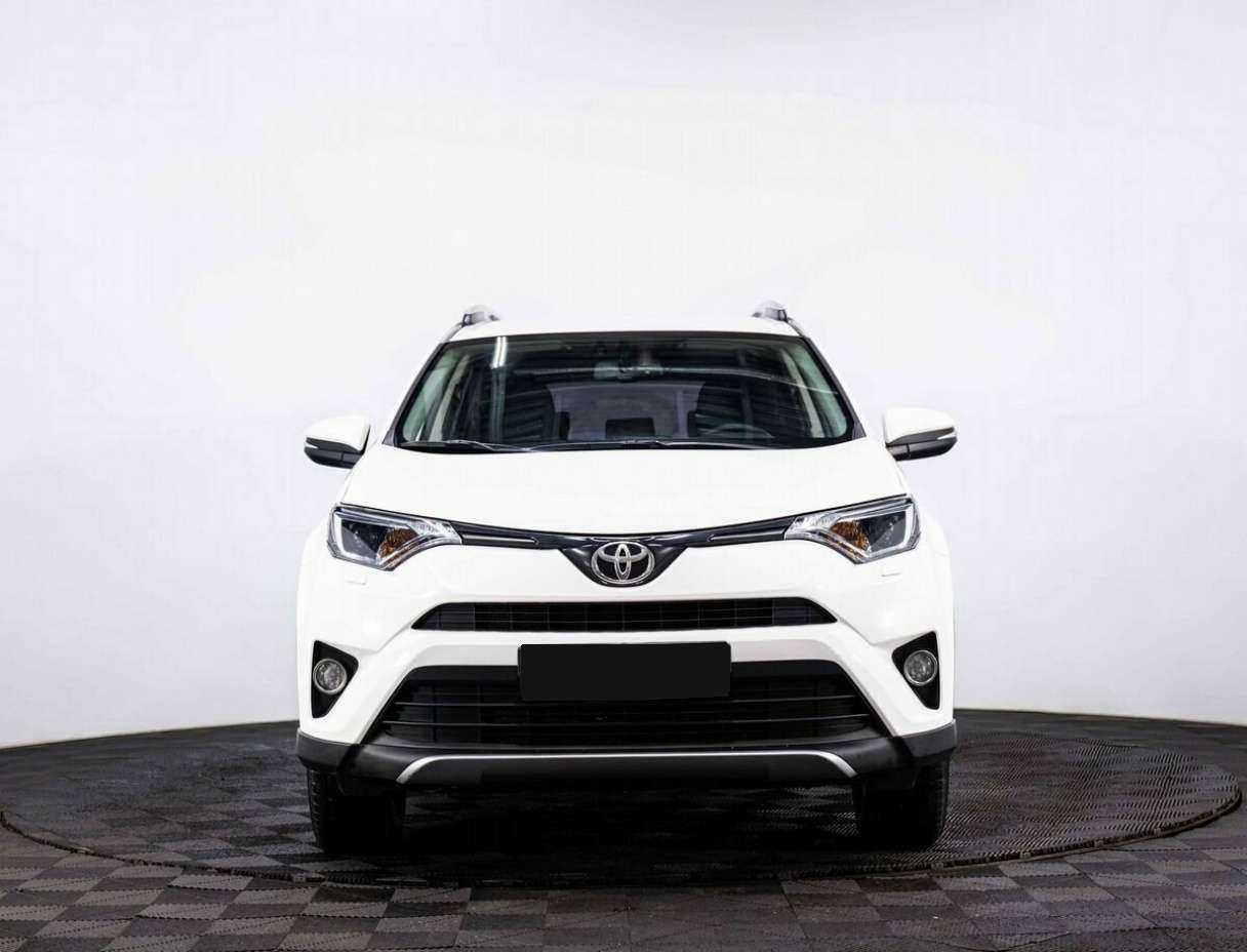 Купить Toyota RAV4 с пробегом. Фото: #1