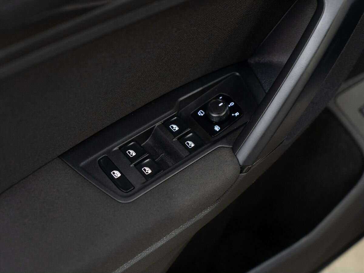 Купить Volkswagen Tiguan с пробегом. Фото: #13
