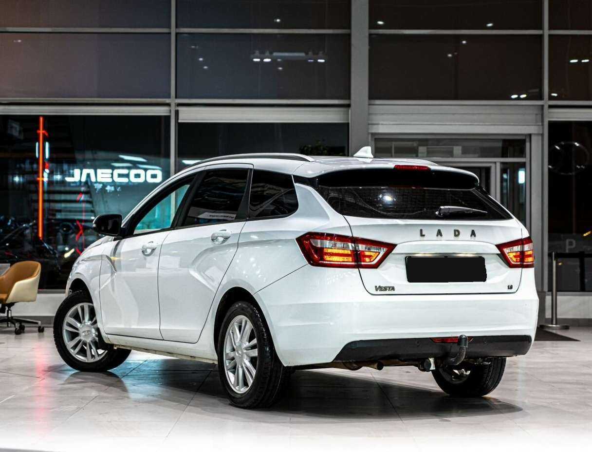 Купить Lada (ВАЗ) Vesta с пробегом. Фото: #3