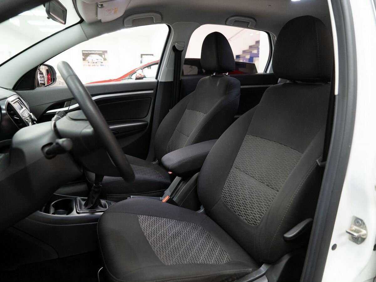 Купить Lada (ВАЗ) Vesta с пробегом. Фото: #5