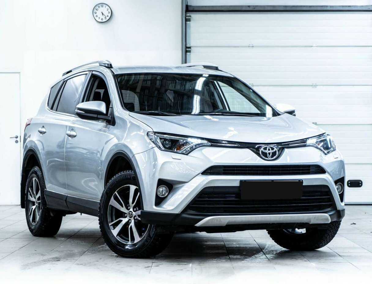 Купить Toyota RAV4 с пробегом. Фото: #1