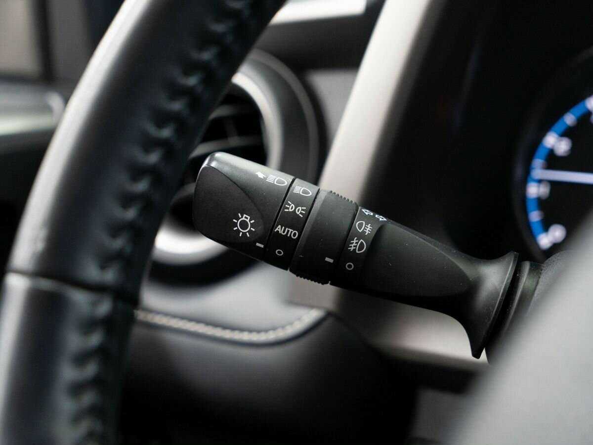 Купить Toyota RAV4 с пробегом. Фото: #15