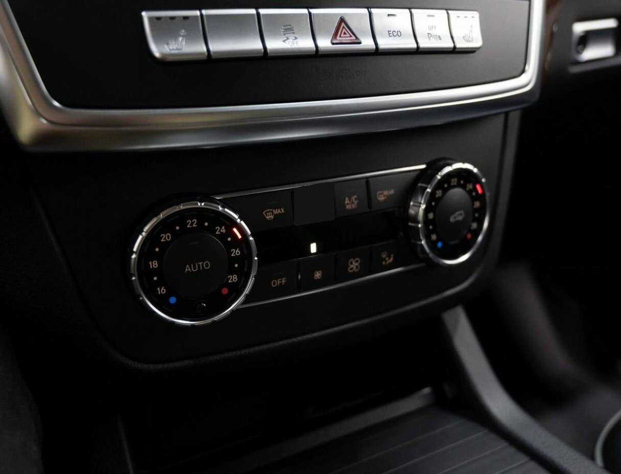 Купить Mercedes-Benz M-Класс с пробегом. Фото: #22