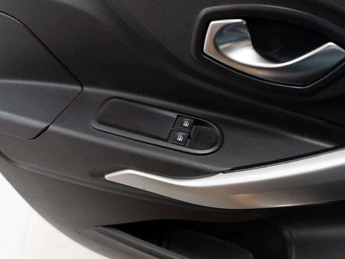 Купить Lada (ВАЗ) XRAY с пробегом. Фото: #12