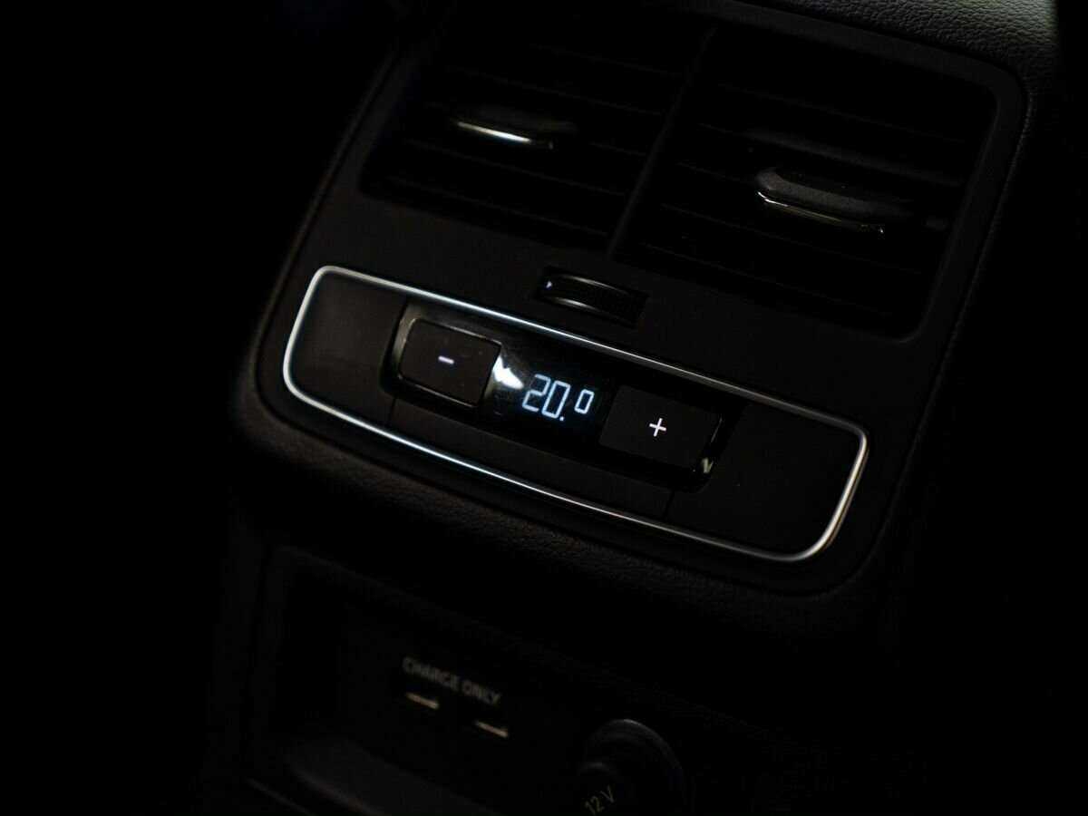 Купить Audi A4 с пробегом. Фото: #19