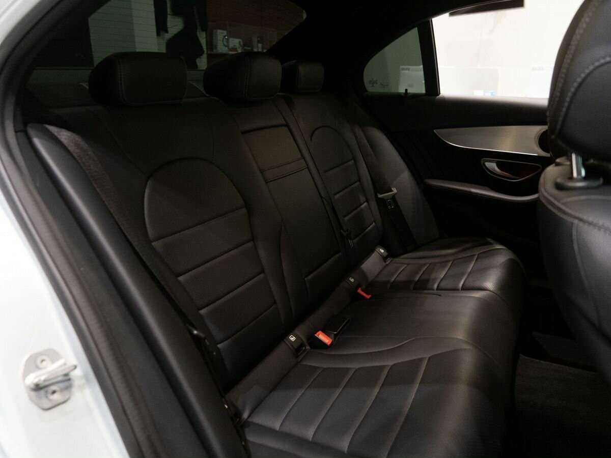 Купить Mercedes-Benz C-Класс с пробегом. Фото: #8