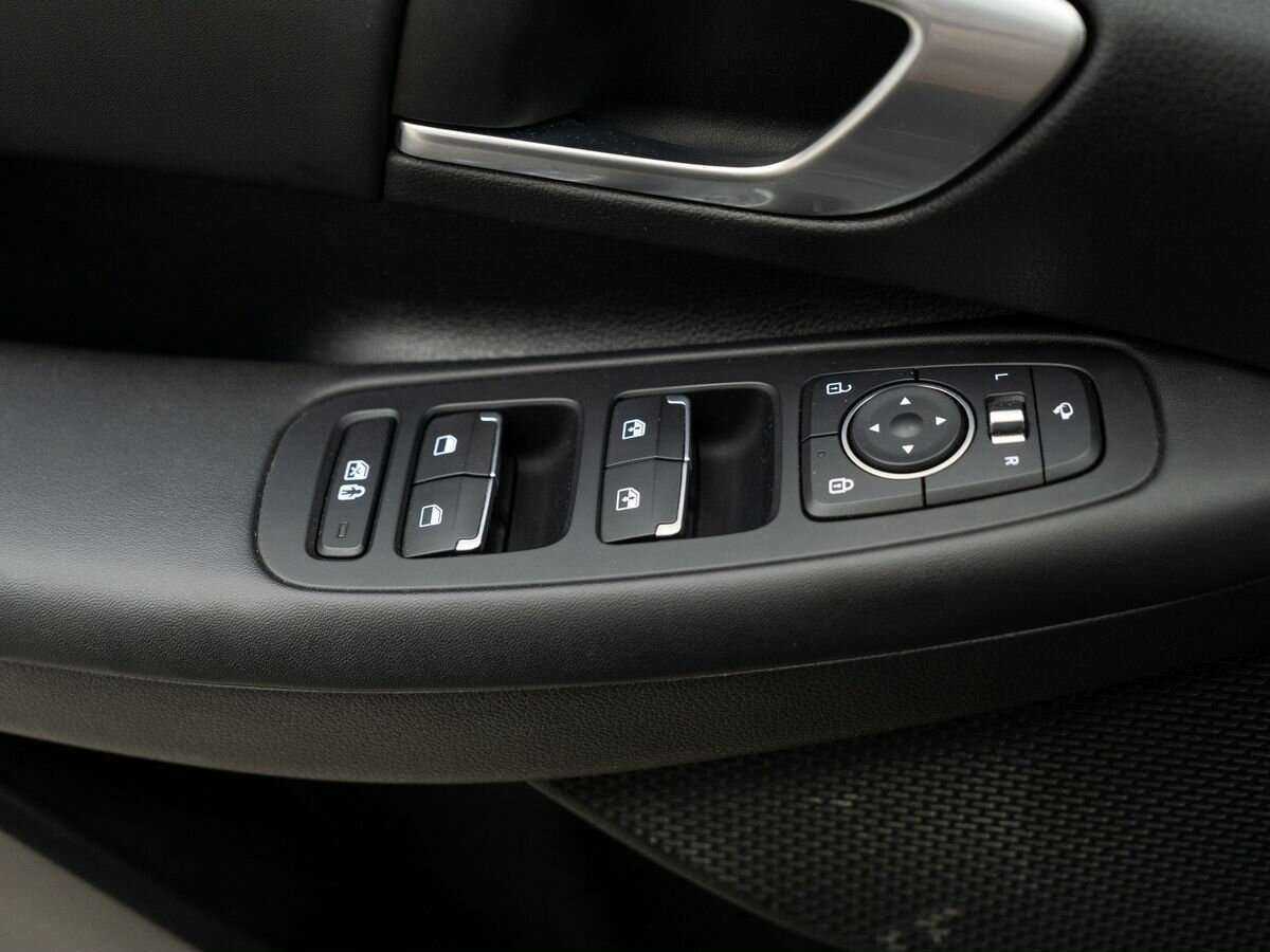 Купить Hyundai Sonata с пробегом. Фото: #13