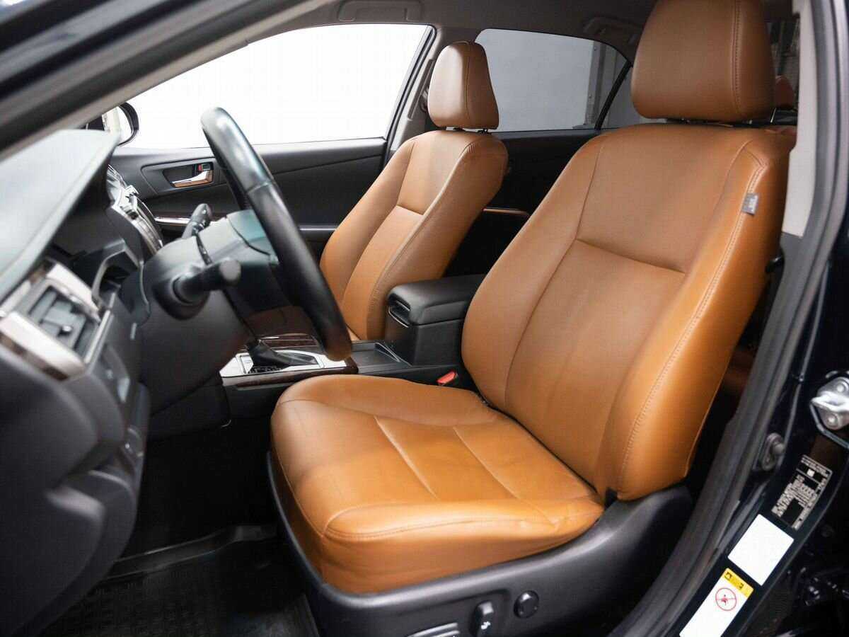 Купить Toyota Camry с пробегом. Фото: #7