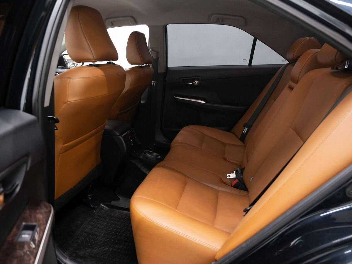 Купить Toyota Camry с пробегом. Фото: #8