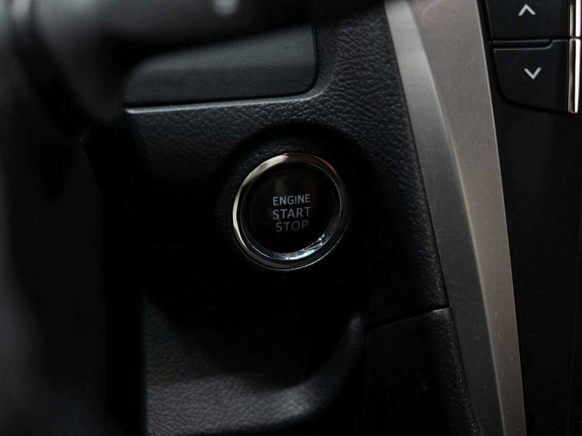 Купить Toyota Camry с пробегом. Фото: #18