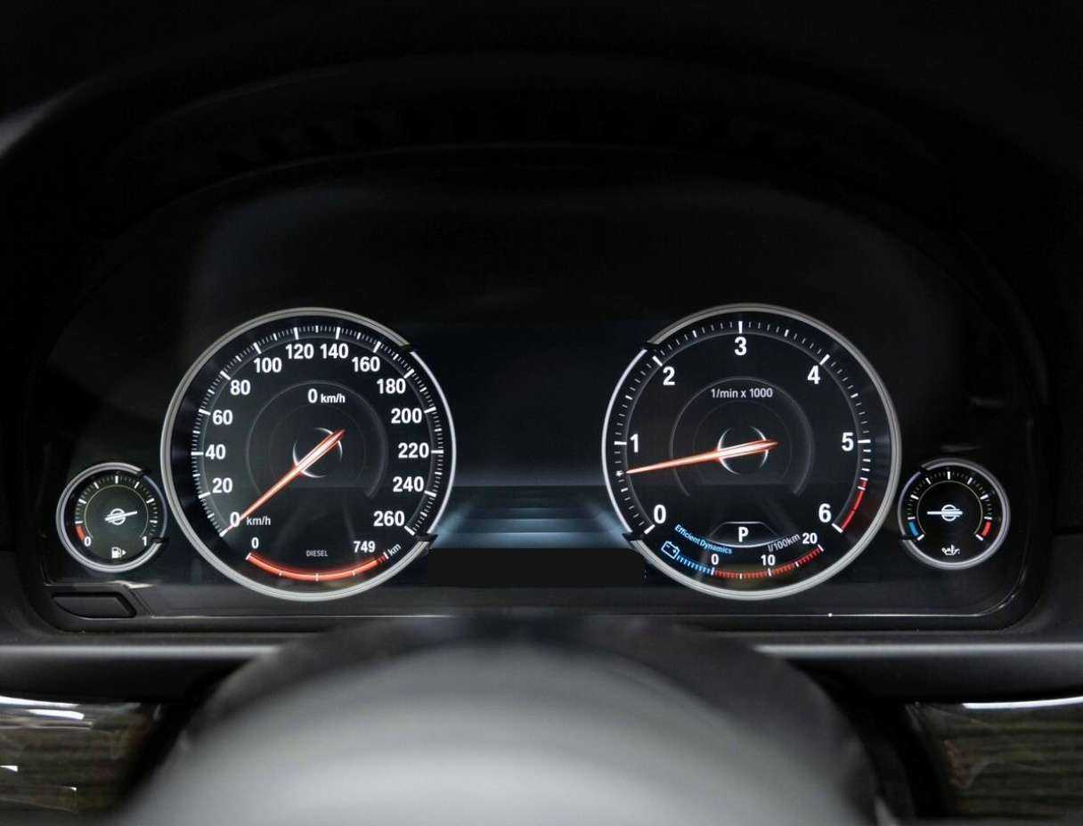 Купить BMW 5 серии с пробегом. Фото: #17