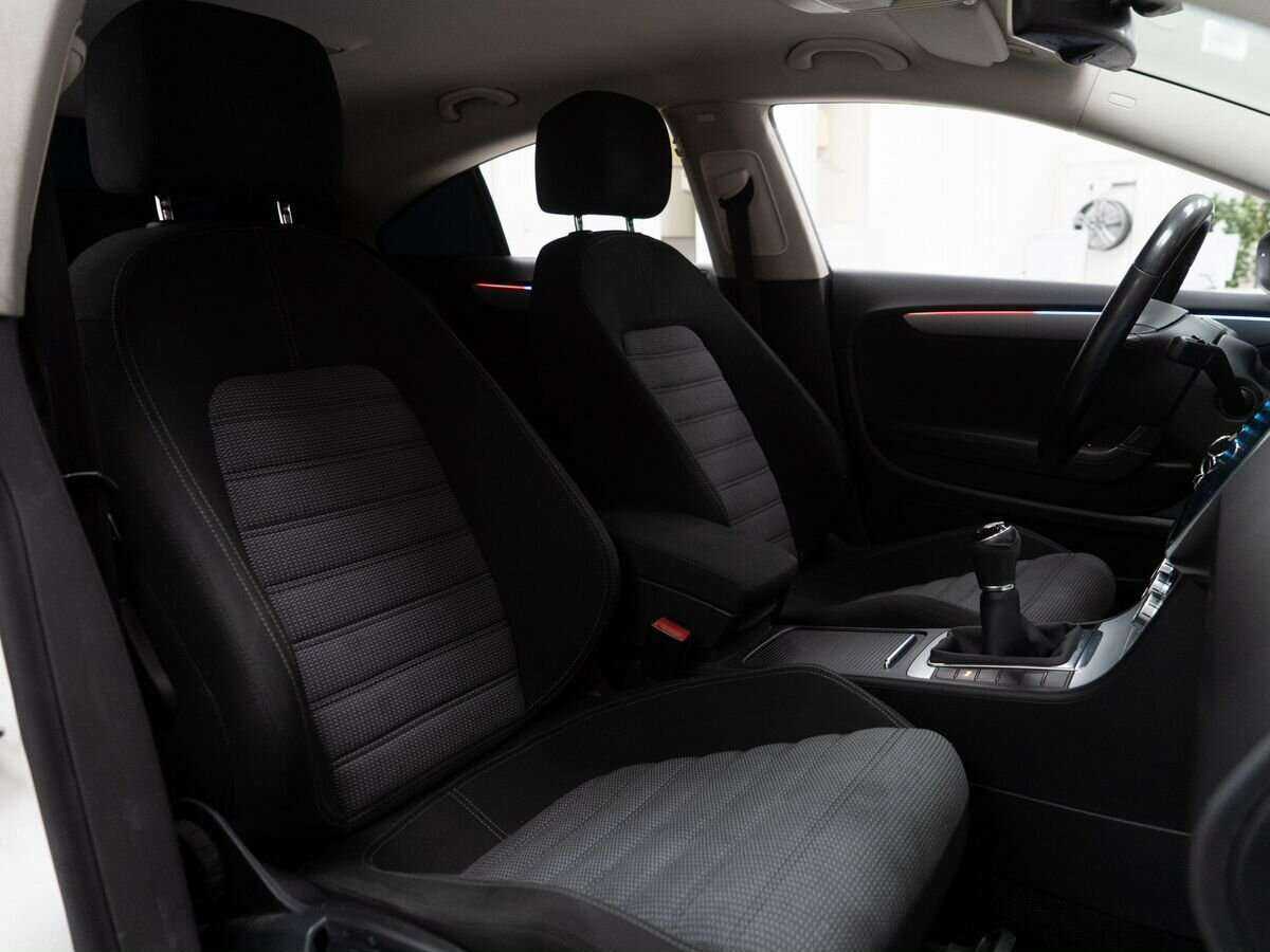 Купить Volkswagen Passat CC с пробегом. Фото: #8