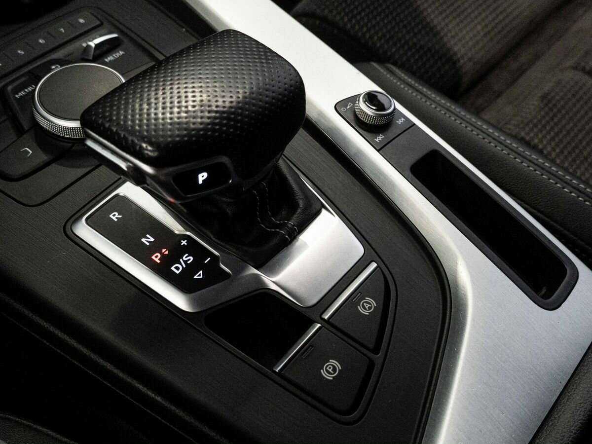 Купить Audi A4 с пробегом. Фото: #24