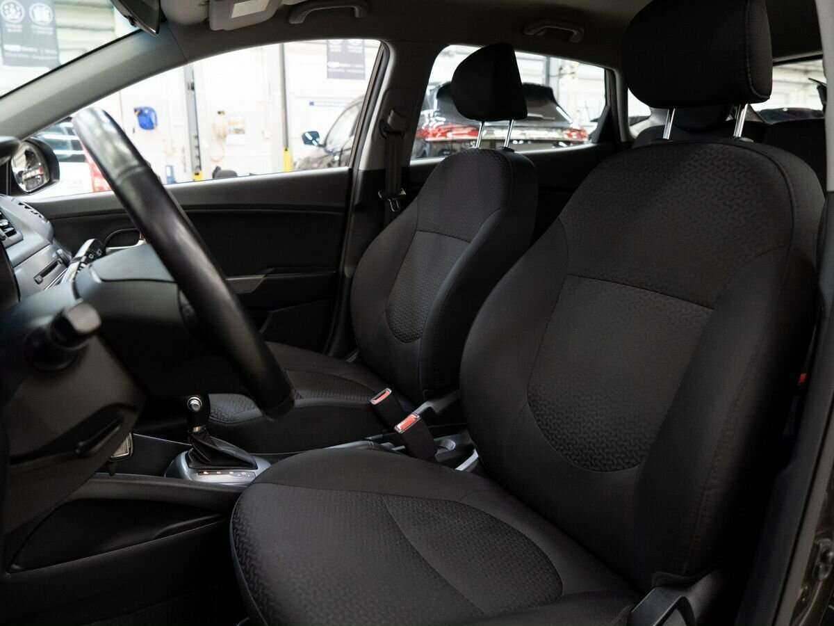 Купить Kia Rio с пробегом. Фото: #5