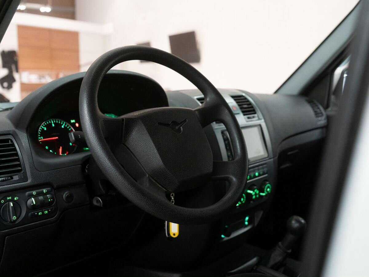 Купить УАЗ Patriot с пробегом. Фото: #4