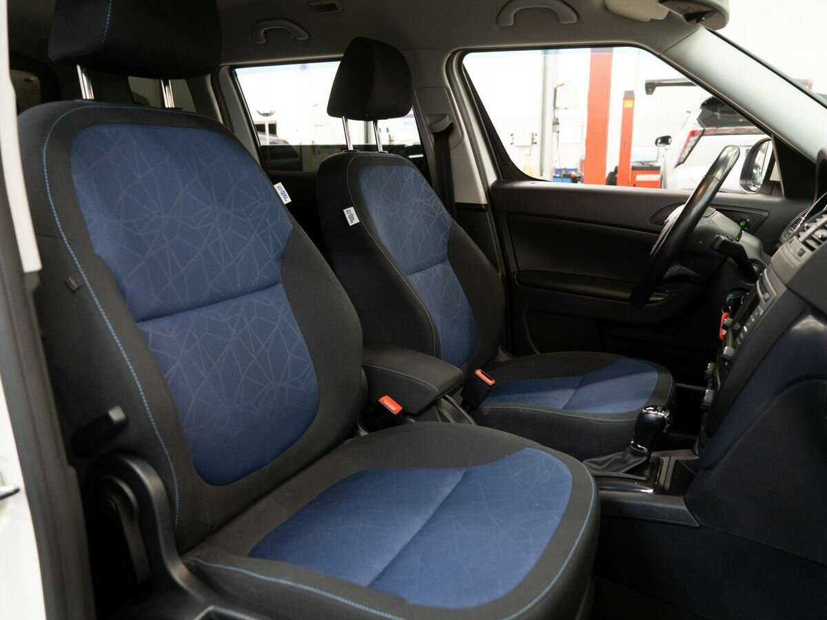Купить Skoda Yeti с пробегом. Фото: #8