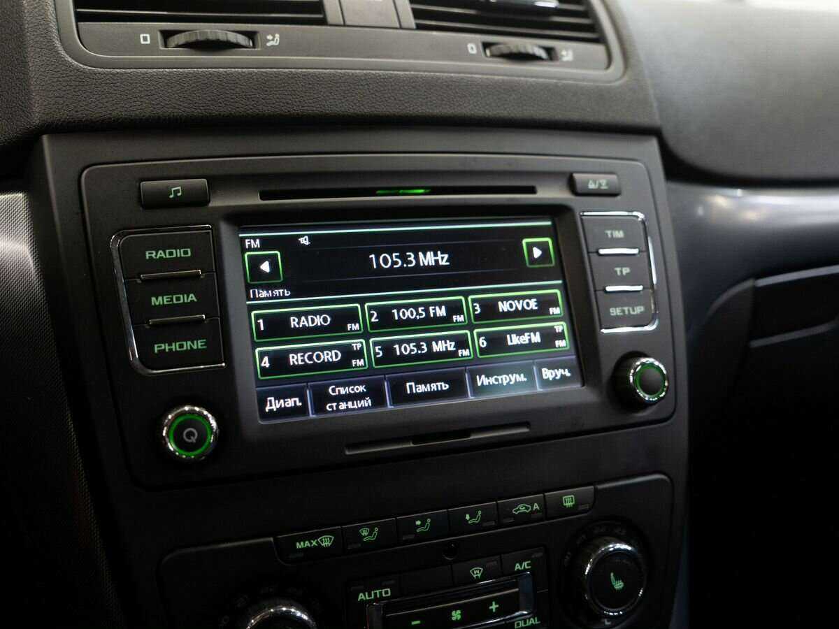 Купить Skoda Yeti с пробегом. Фото: #11