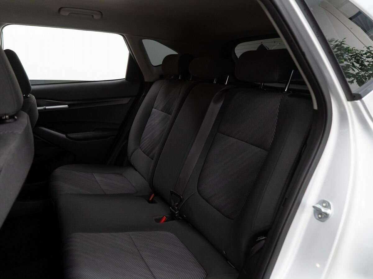 Купить Kia Seltos с пробегом. Фото: #5