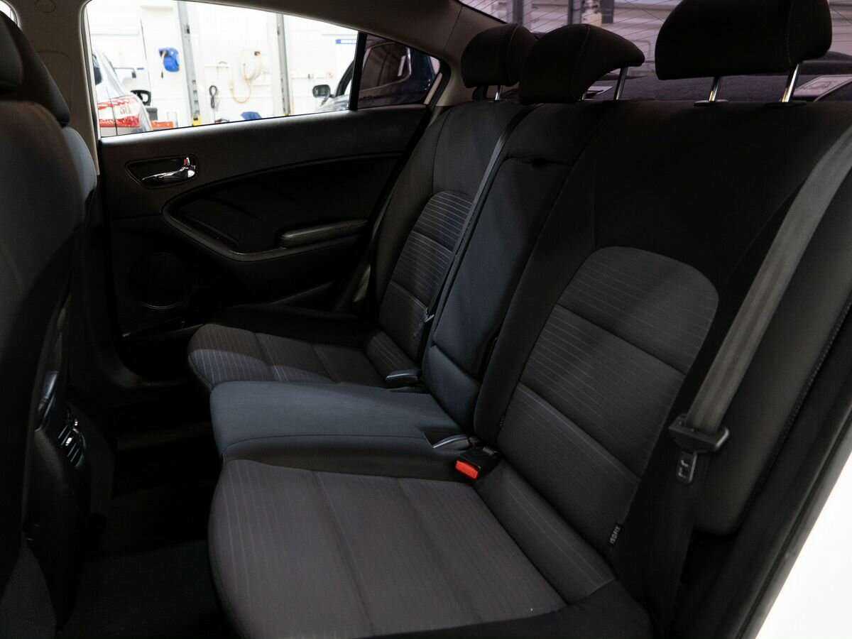 Купить Kia Cerato с пробегом. Фото: #6