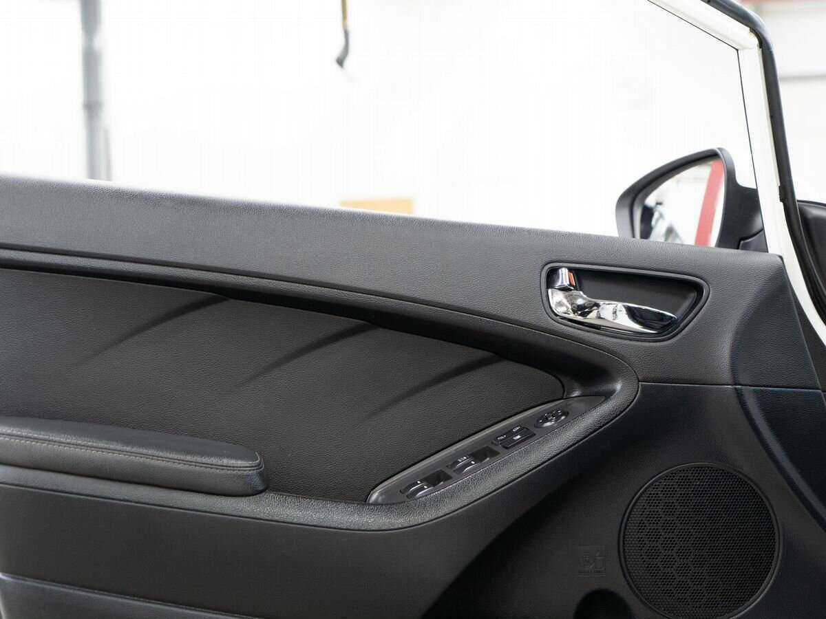 Купить Kia Cerato с пробегом. Фото: #14