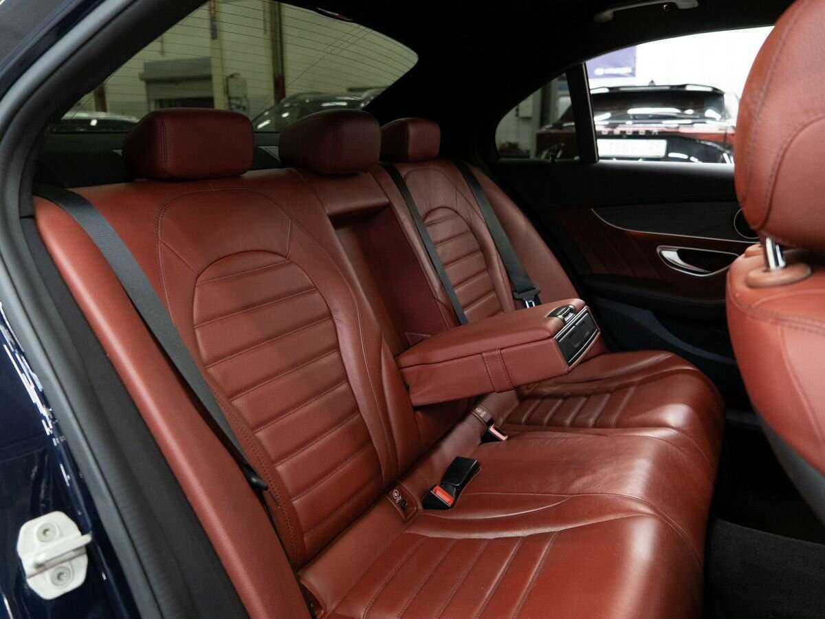 Купить Mercedes-Benz C-Класс с пробегом. Фото: #7