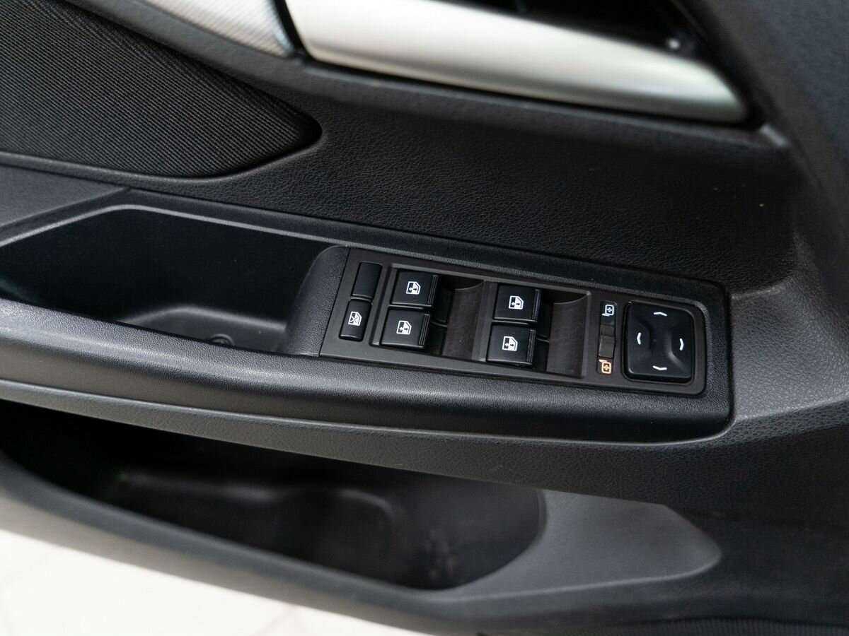 Купить Lada (ВАЗ) Vesta с пробегом. Фото: #13