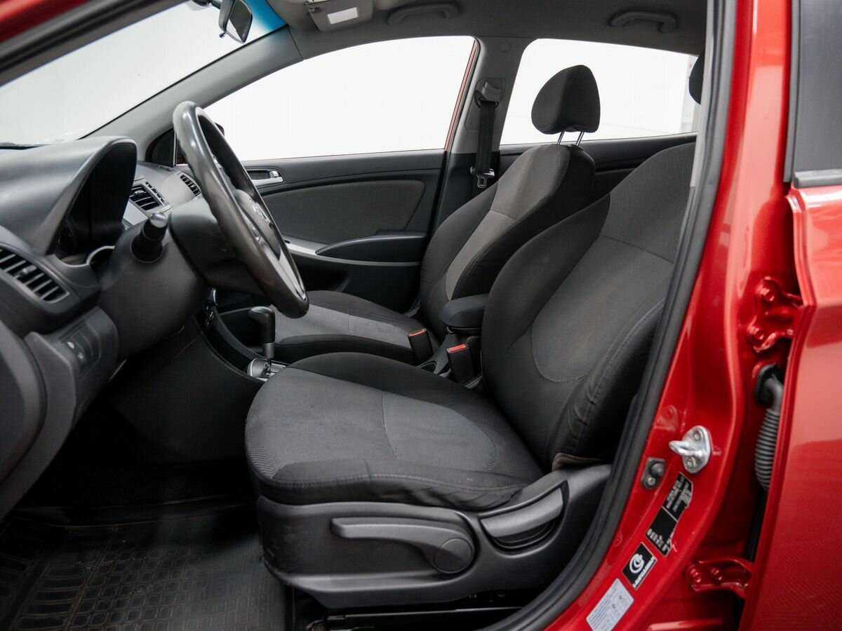 Купить Hyundai Solaris с пробегом. Фото: #12