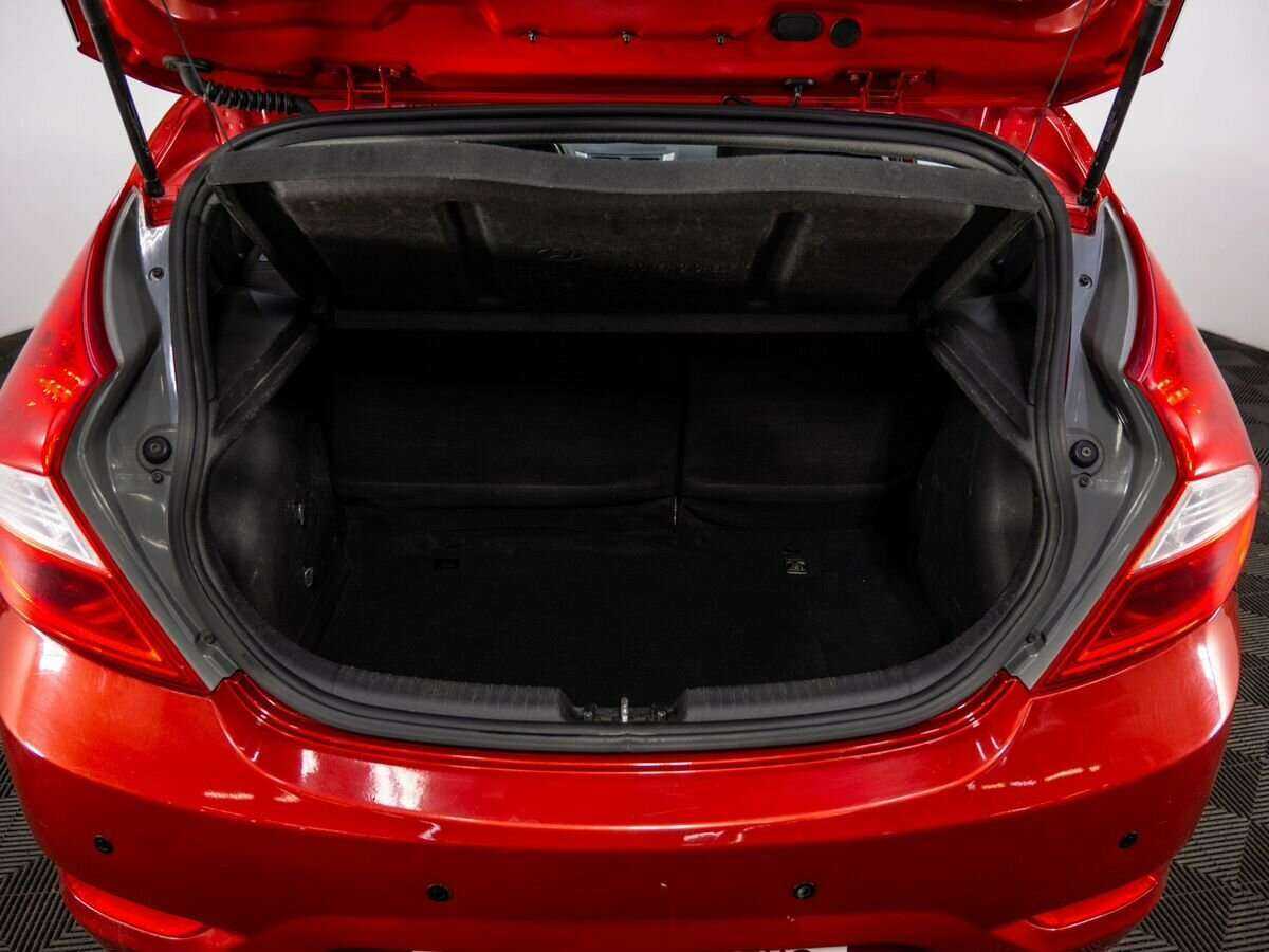 Купить Hyundai Solaris с пробегом. Фото: #21