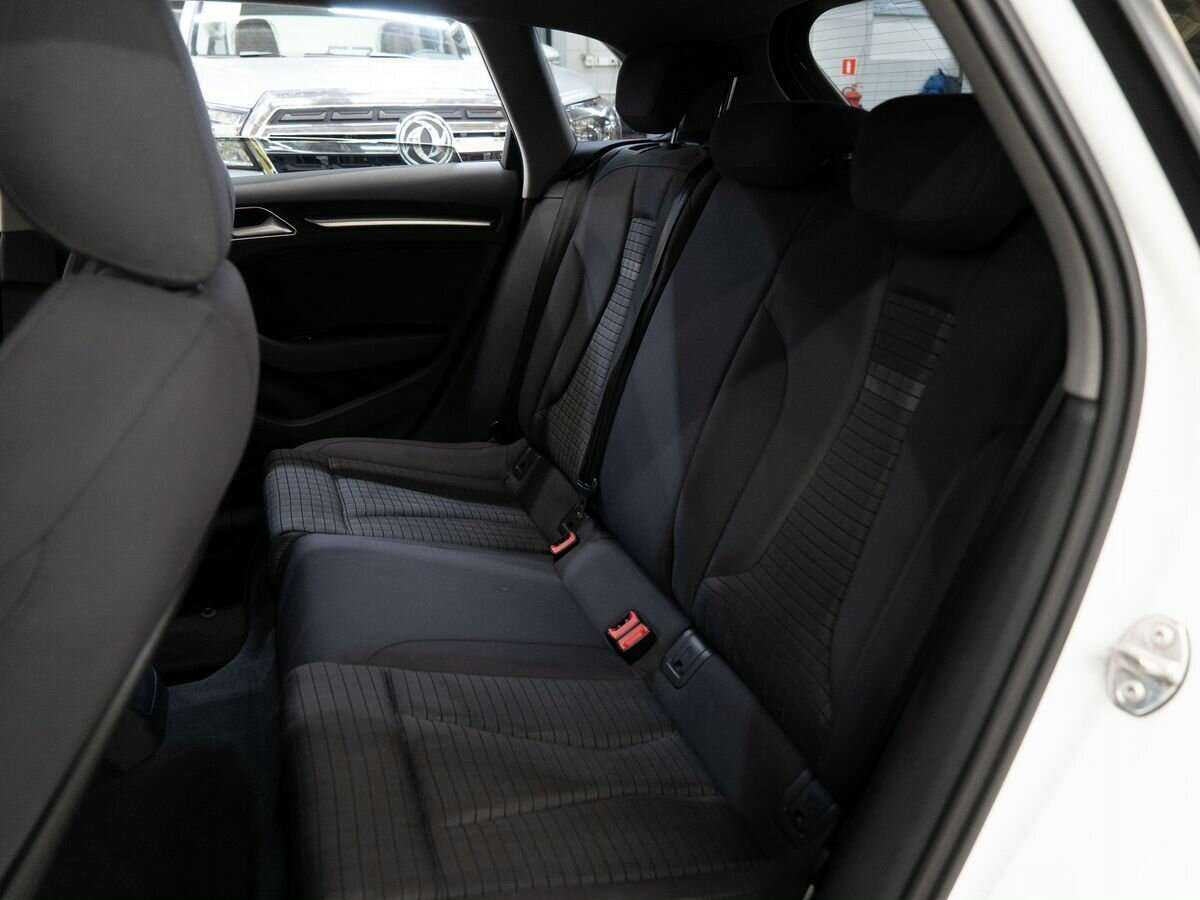 Купить Audi A3 с пробегом. Фото: #7