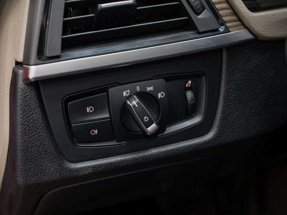 Купить BMW 3 серии с пробегом. Фото: #12