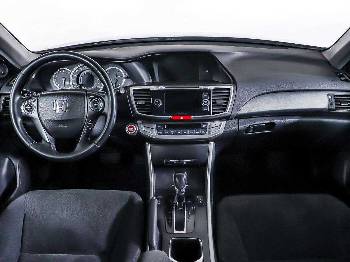 Купить Honda Accord с пробегом. Фото: #7