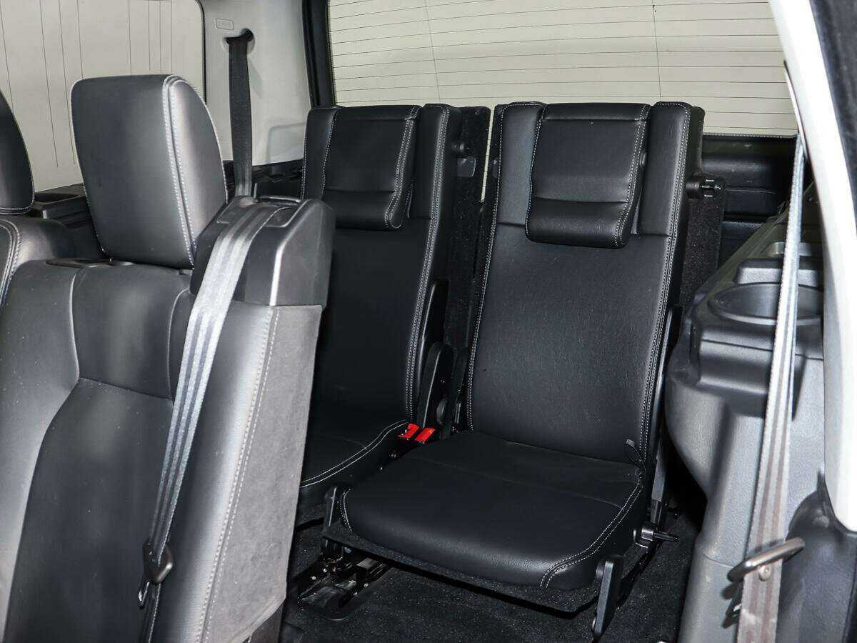 Купить Land Rover Discovery с пробегом. Фото: #12