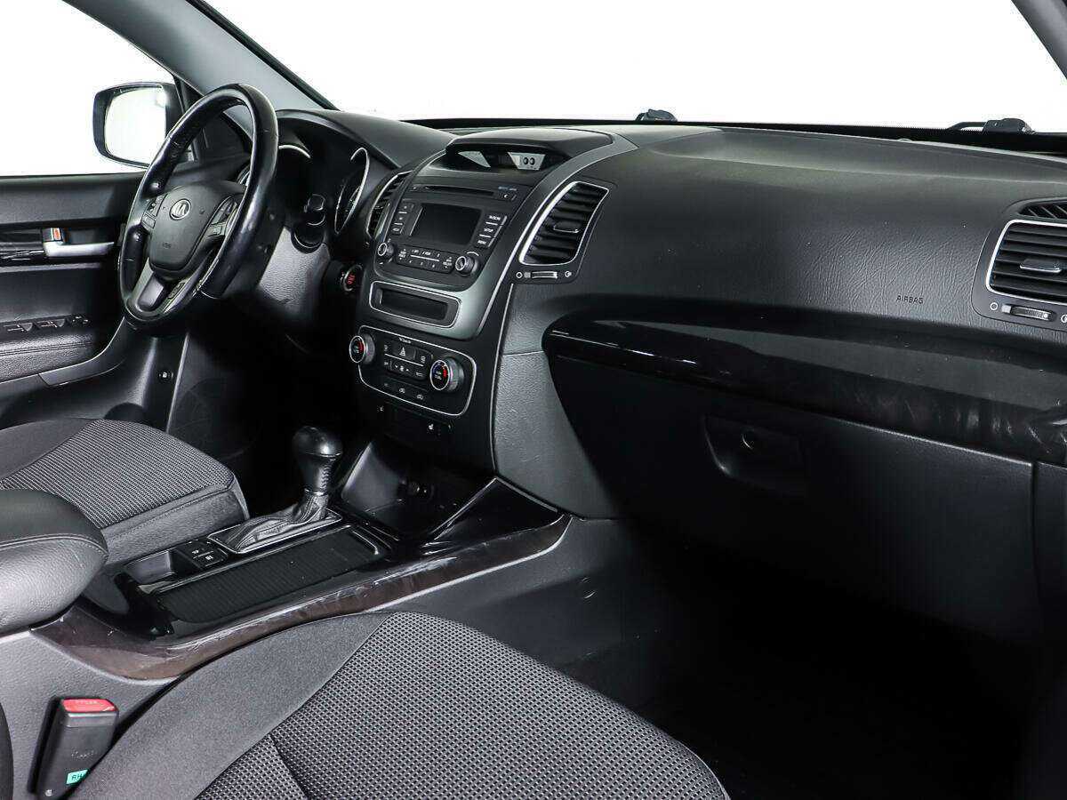 Купить Kia Sorento с пробегом. Фото: #9