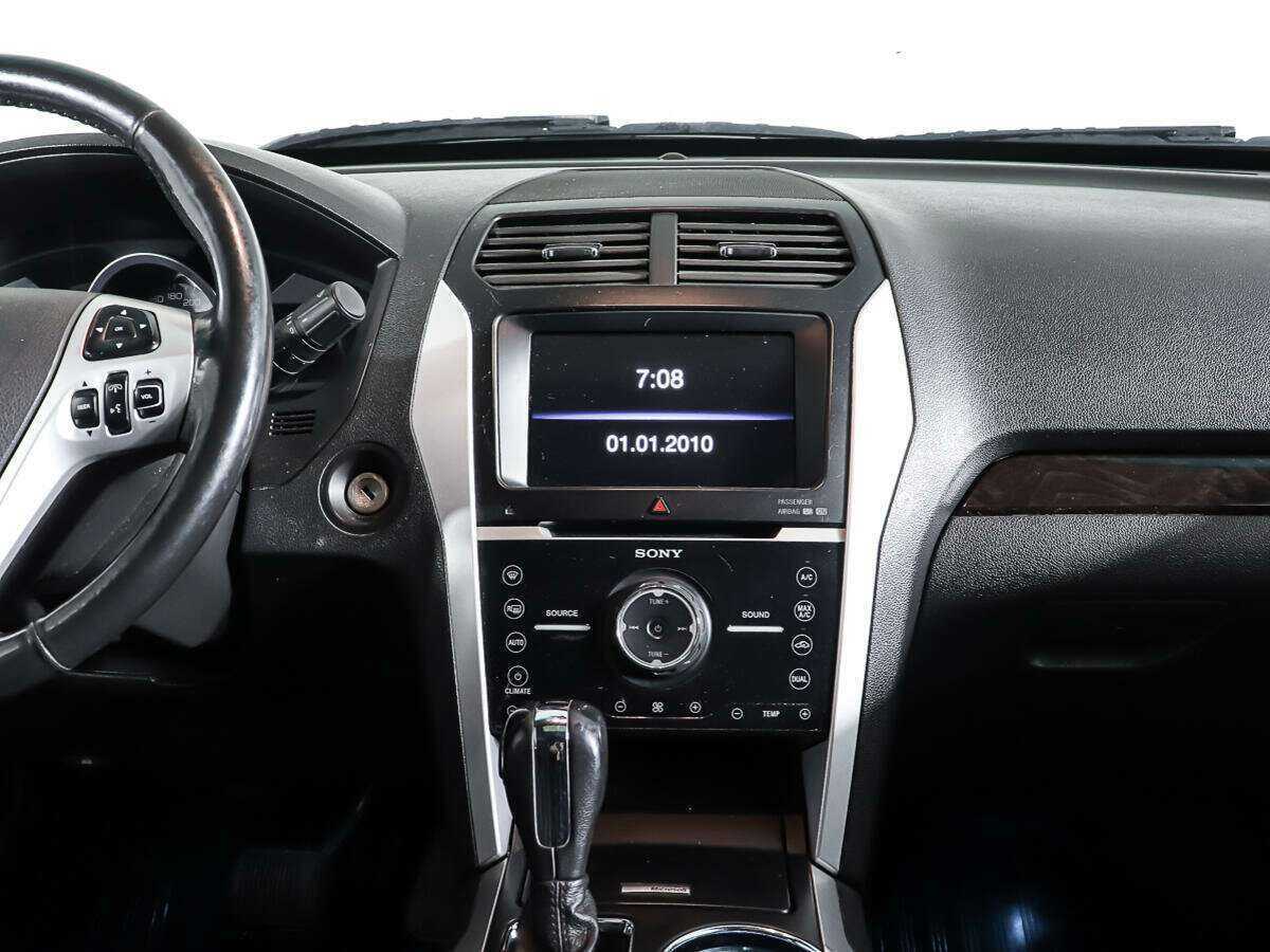 Купить Ford Explorer с пробегом. Фото: #14