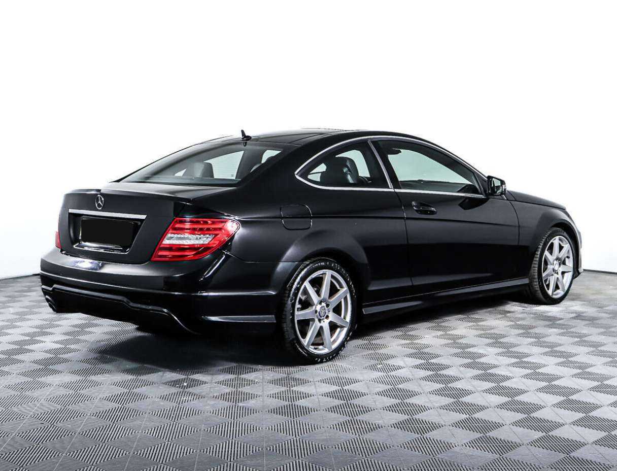 Купить Mercedes-Benz C-Класс с пробегом. Фото: #4